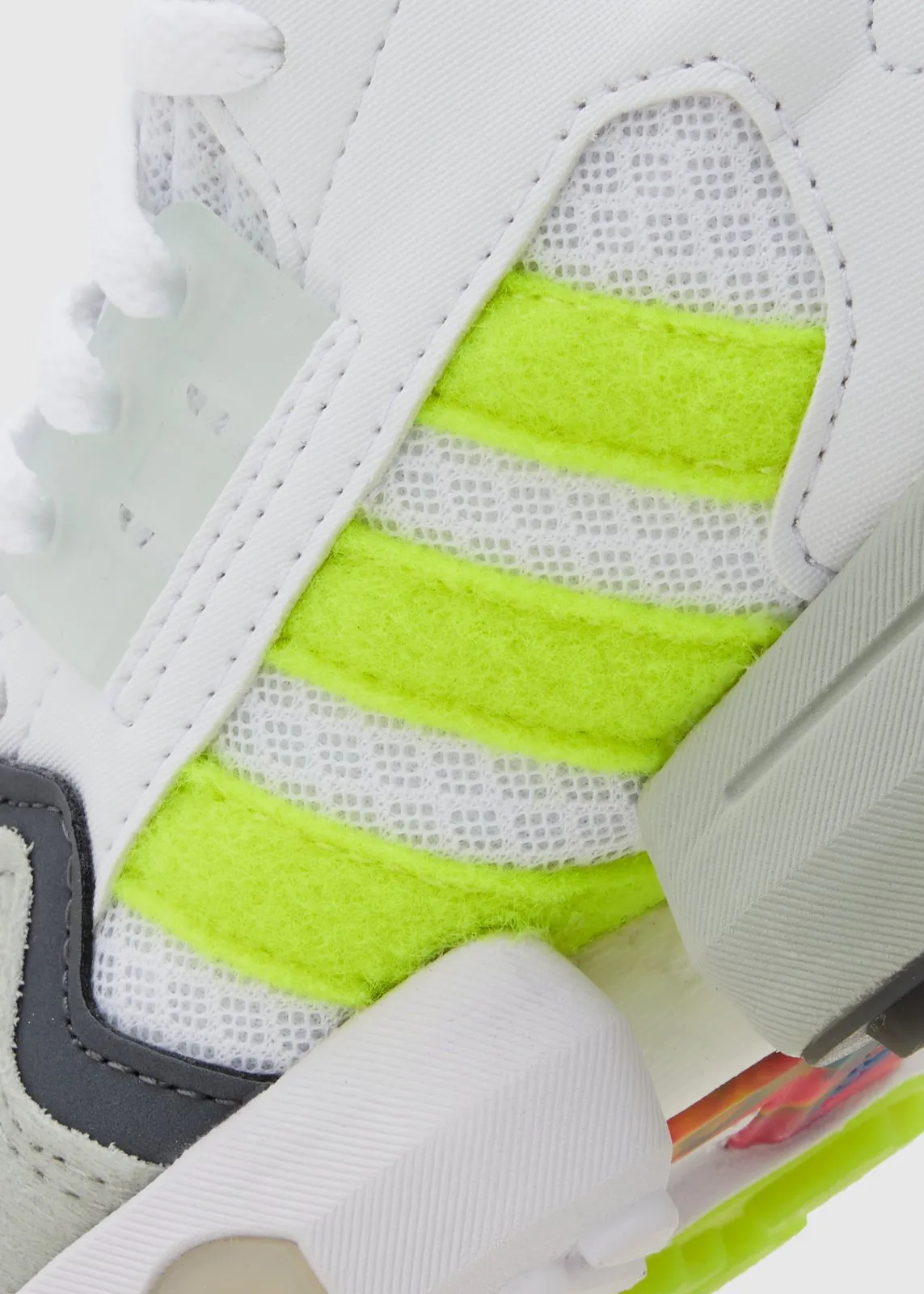 ADIDAS CONSORTIUM X FOOTPATROL: ZX TORSION [WHITE]