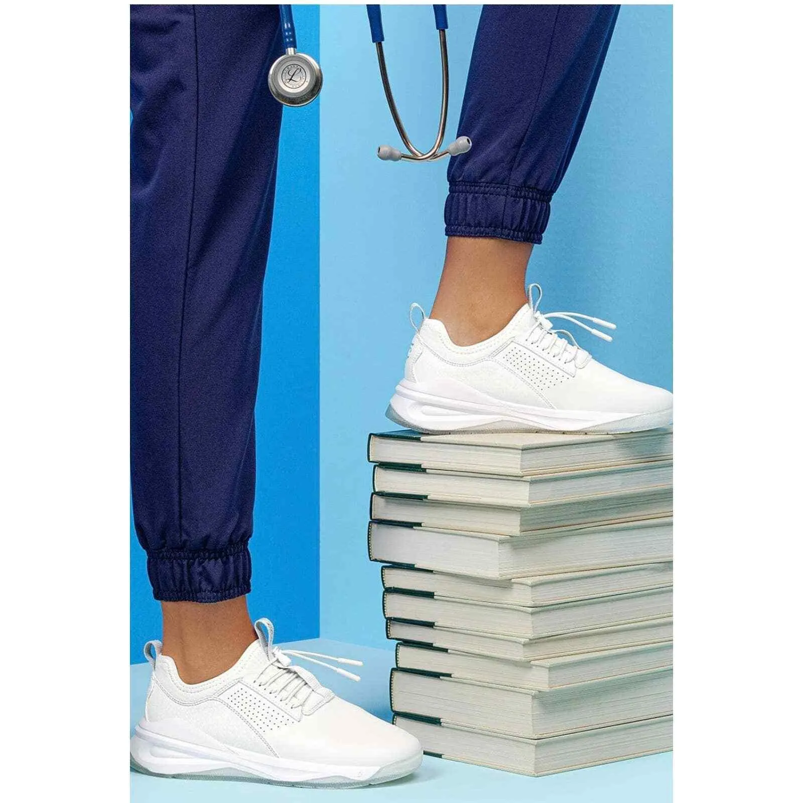 Clove Classic Shoes Sneakers Healthcare Nursing Brilliant White 8 New
