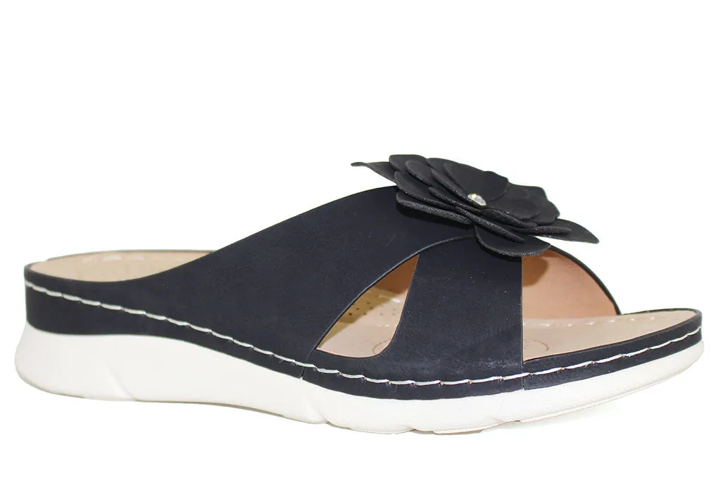 GC Shoes Women's Claire Flower Wedge