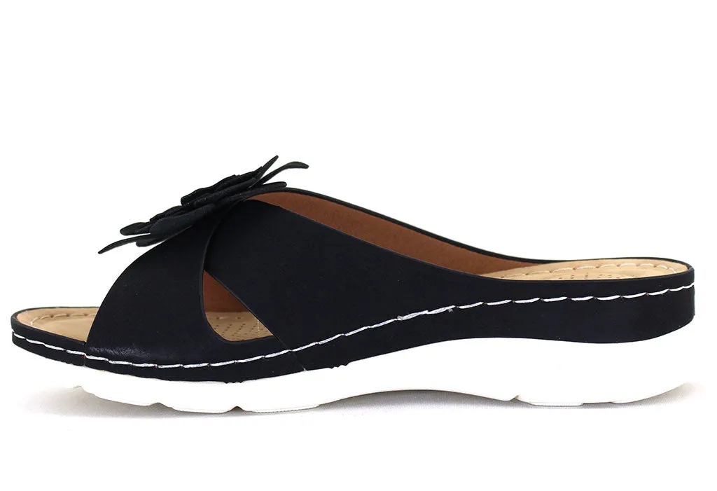 GC Shoes Women's Claire Flower Wedge