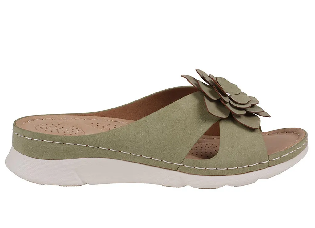 GC Shoes Women's Claire Flower Wedge