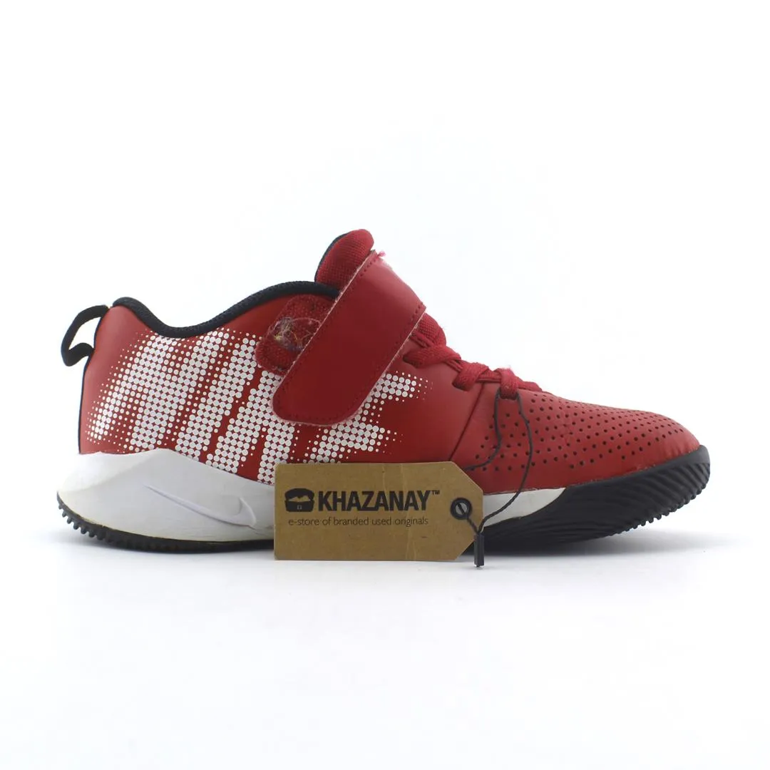 NIKE TEAM HUSTLE QUICK